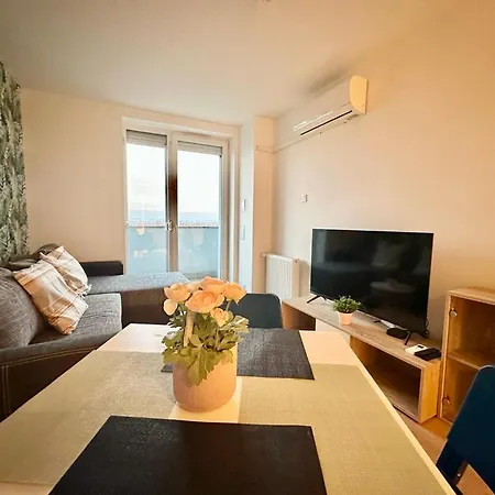 아파트 Lovely Young Panorama 02 #danube #freeparking